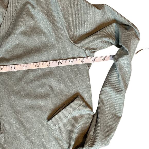 Athleta Women’s Uptempo Ribbed Henley Long Sleeve. Green. Size Large. - Picture 6 of 8